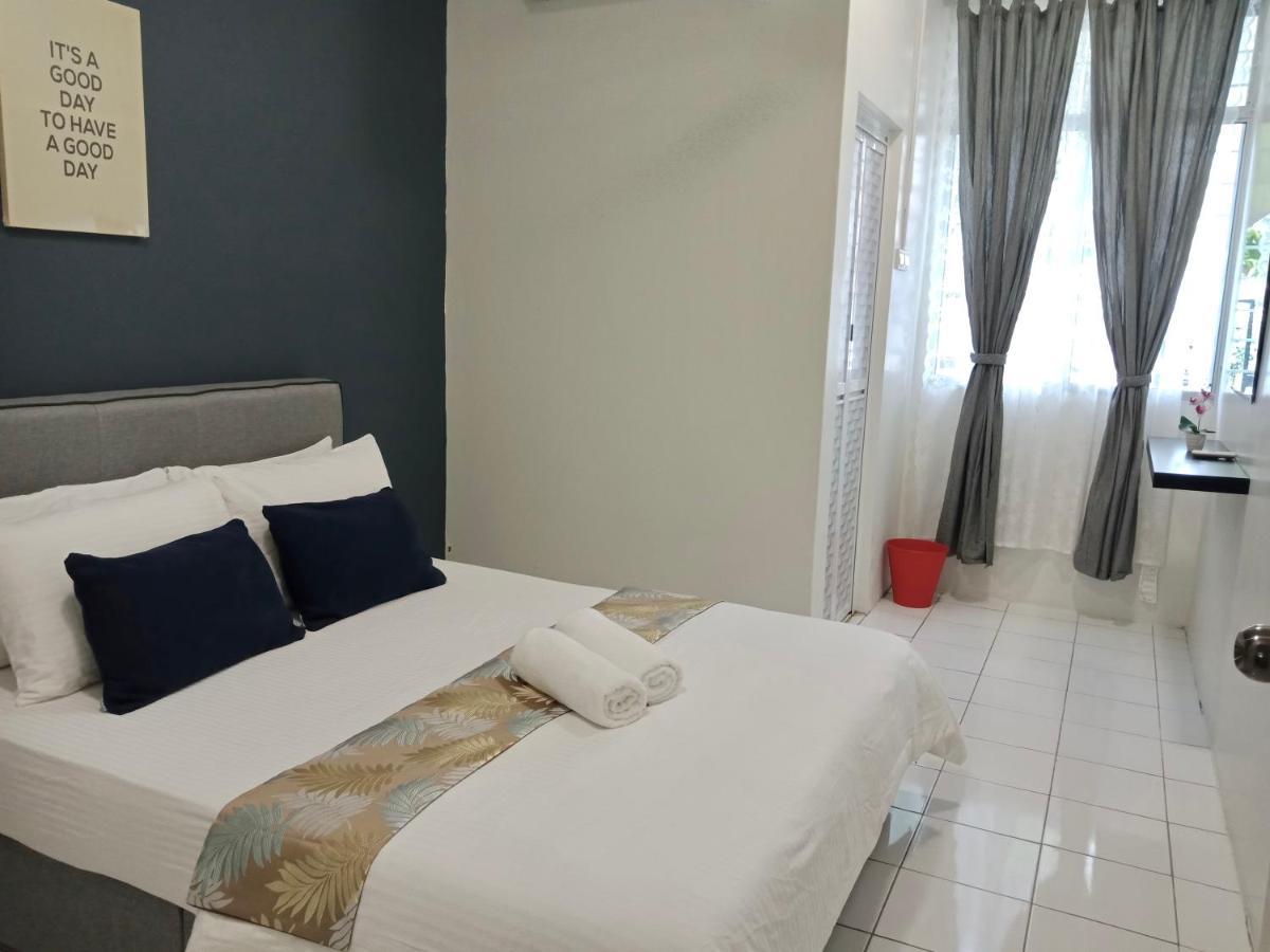The Serene Homestay, Port Dickson Exteriör bild